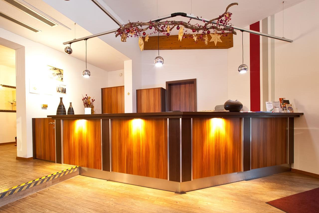Hotel-Renner Buchbach Εξωτερικό φωτογραφία