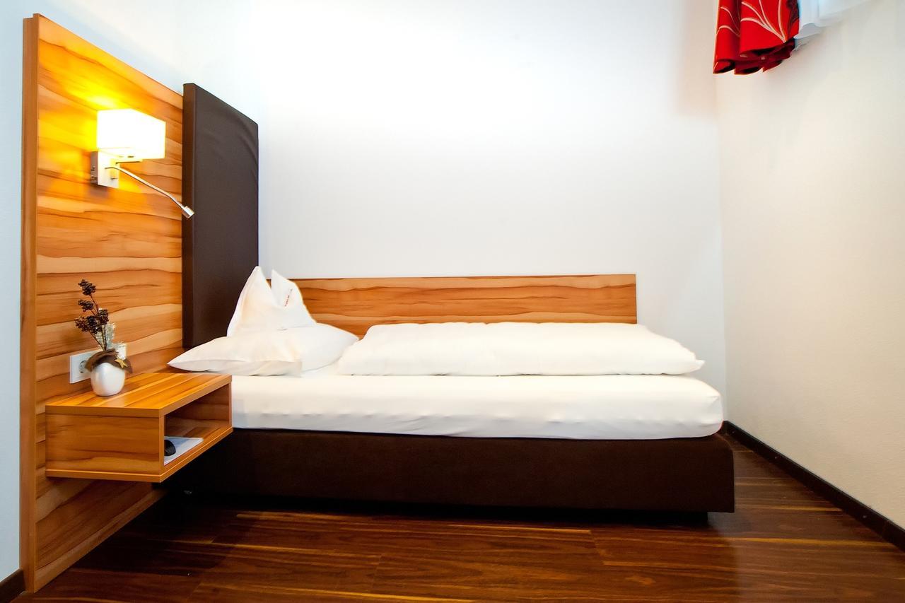 Hotel-Renner Buchbach Δωμάτιο φωτογραφία